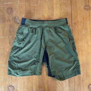 Mens lulu lemon size XL shorts